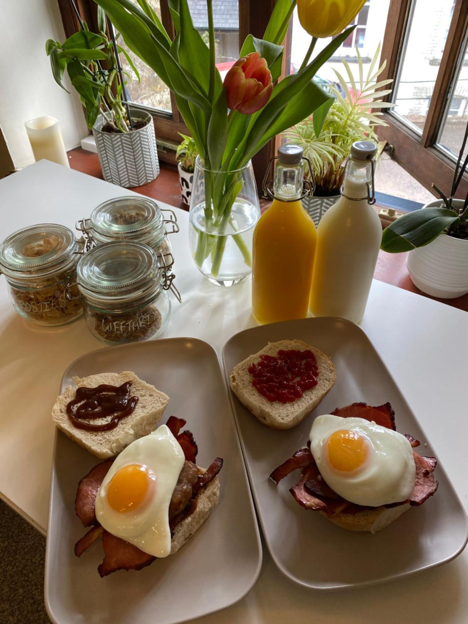 The Ivy Barn Holbeton Hotel Ngoại thất bức ảnh